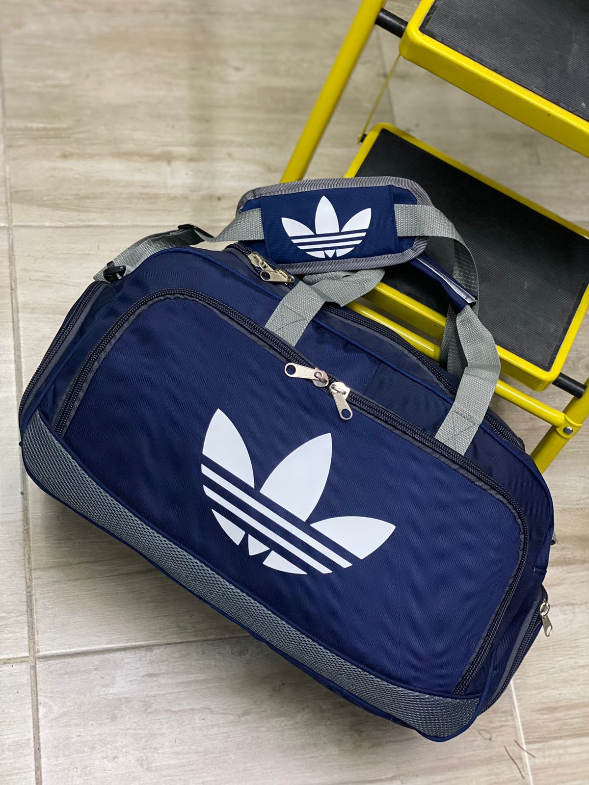 MALETIN DE VIAJE GRANDE VIAJERO 30CM DE LATO X 50 CM