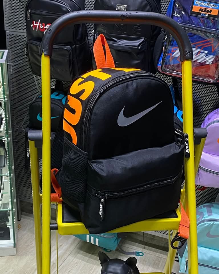 MORRAL DEPORTVIO PEQUEÑO 38CM DE ALTO X 35 CM DE ANCHO