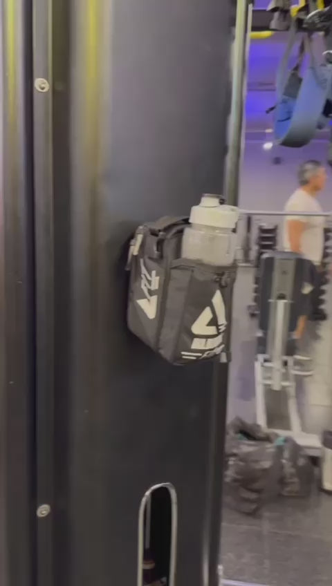 MAG BAG “Imanes de alta potencia: pega tu bolso en superficies metálicas como por arte de magia.”
